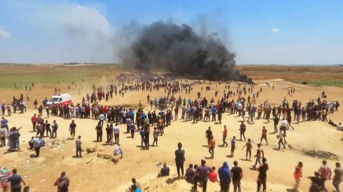 Las manifestaciones palestinas contra el bloqueo son contestadas por Israel con bombardeos.