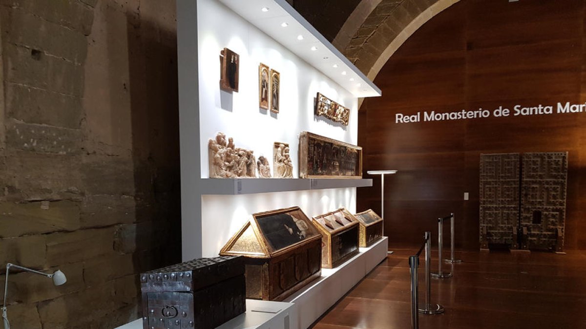 Algunes de les obres provinents del Museu de Lleida que es troben al monestir de Sixena.