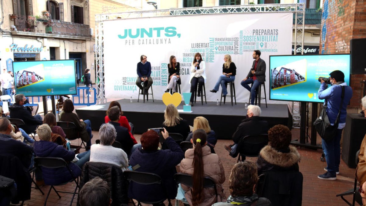 Junts hizo un acto en Barcelona pensando ya en las municipales.