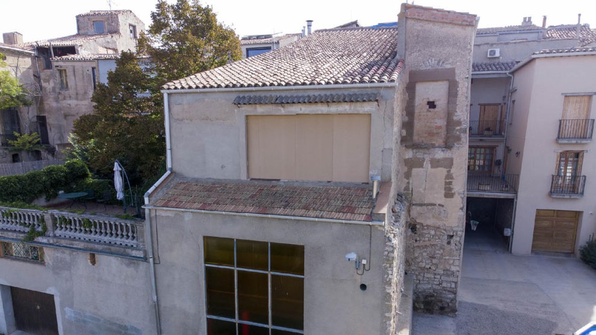 L’edifici de l’antiga escola municipal de música de Cervera.