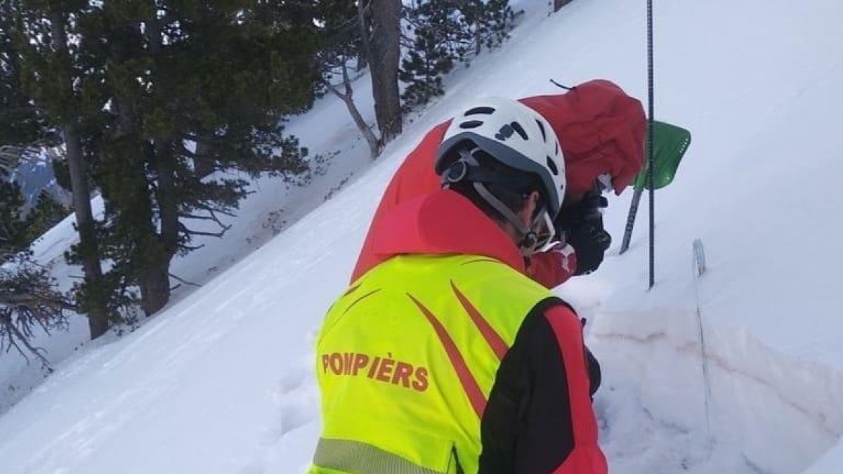 Test d’estabilitat de la neu a Artiga de Lin.