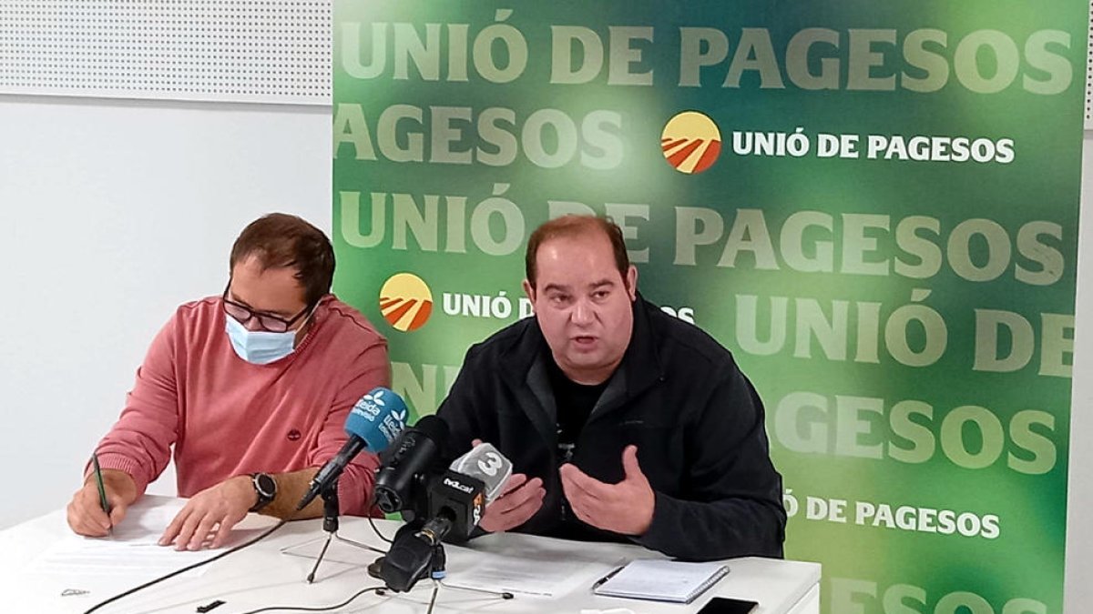 Els responsables de sectors ramaders d’UP, Jordi Armengol, i d’integració, Nèstor Serra.