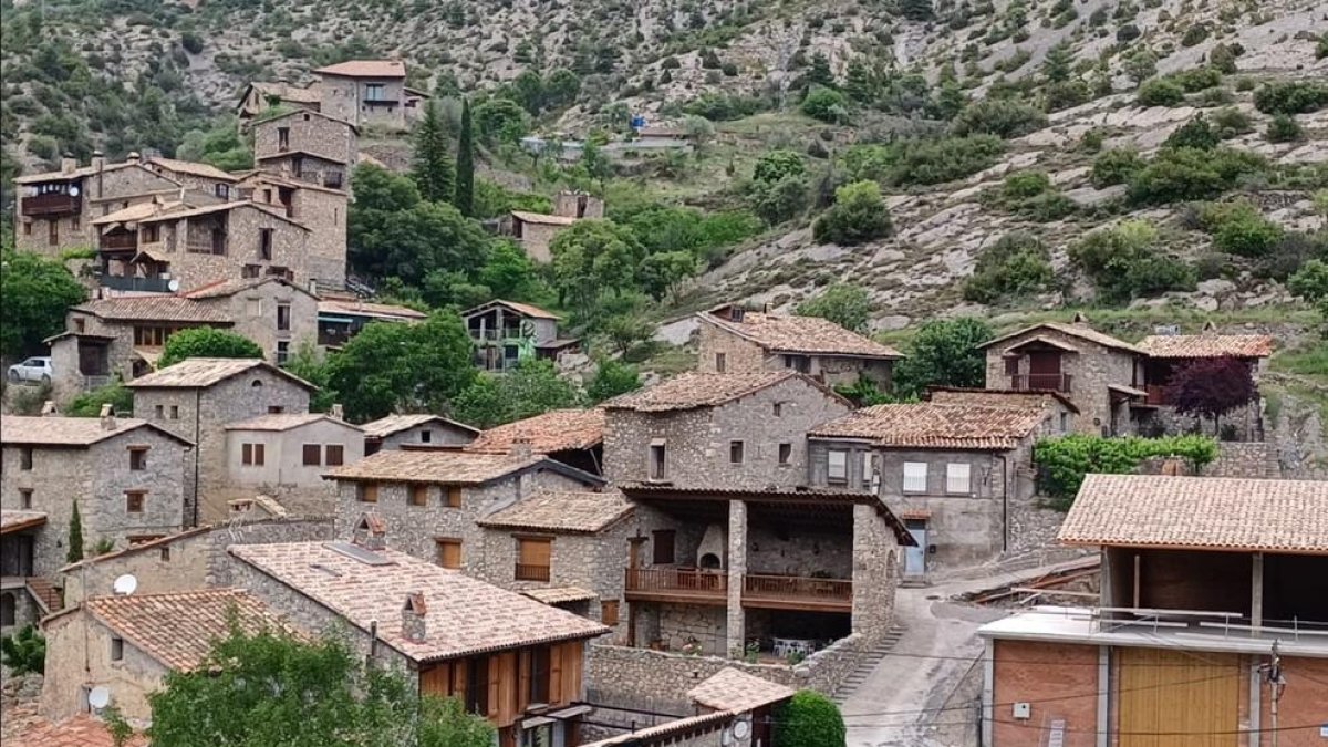 Vista del pueblo de Cabó, en el Alt Urgell.