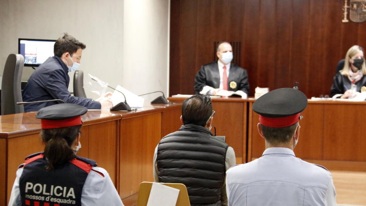 L'acusat de tràfic de drogues i tinença il·licita d'armes en el judici de conformitat fet a l'Audiència de Lleida.