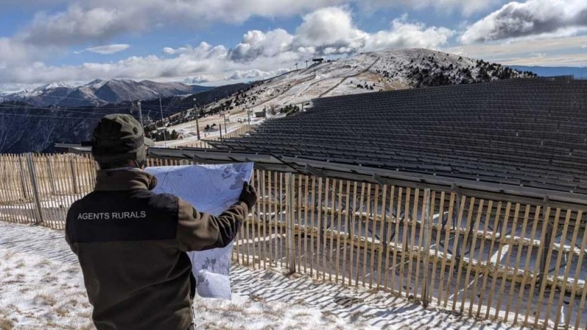 Agentes Rurales visitaron el Planell de la Tossa el pasado sábado. 