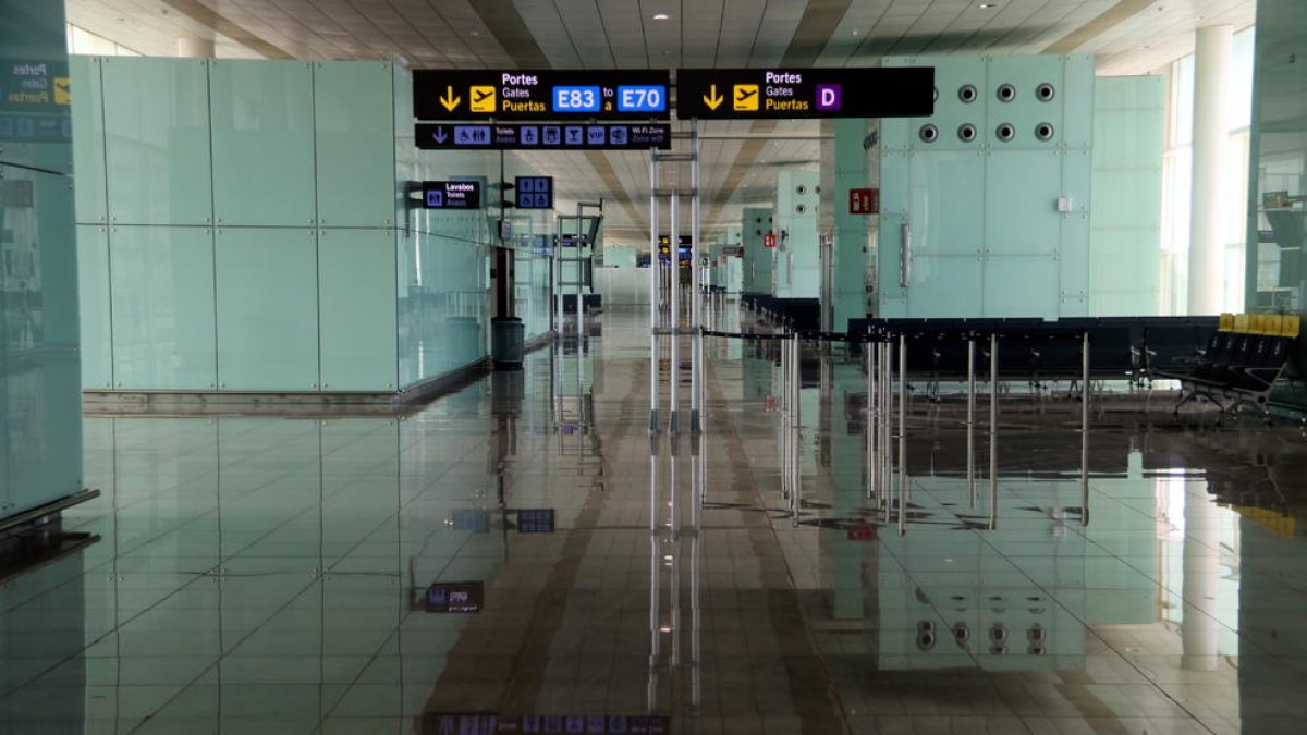 L’interior de l’aeroport de Barcelona-el Prat.