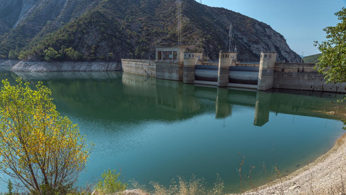 El pantano de Oliana, en la cuenca del Segre, está al 55,6% de su capacidad total.