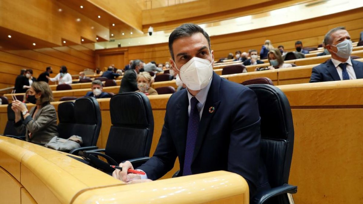 El presidente del Gobierno español, Pedro Sánchez, ayer, en la sesión de control en el Senado.