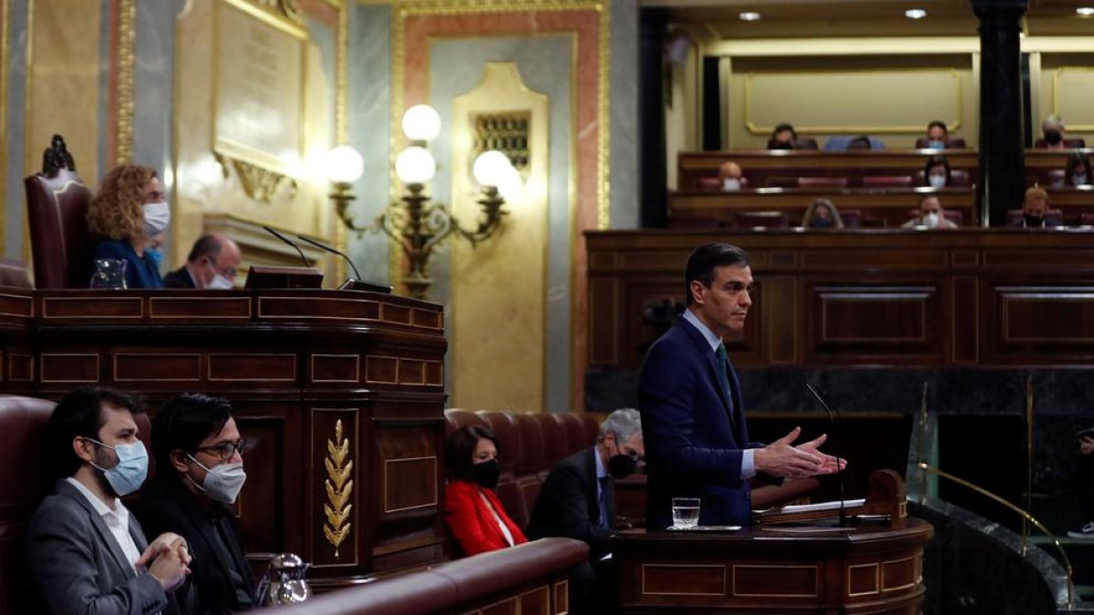 El presidente del Gobierno, Pedro Sánchez, interviene este miércoles durante la sesión de control en el Congreso de los Diputados.