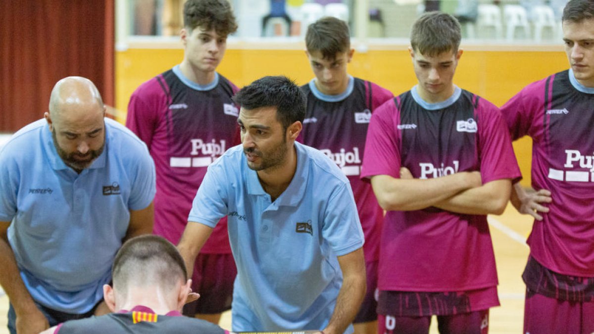 Gerard Encuentra durant el partit de dimecres amb el Girona.