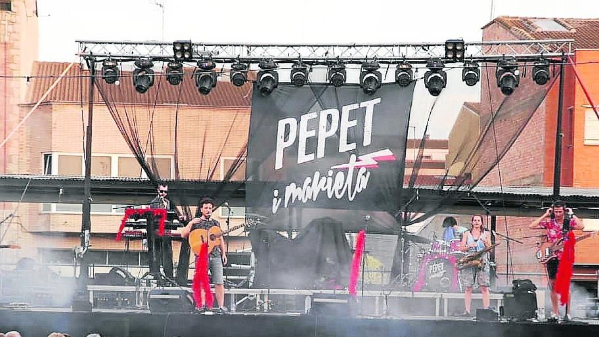 Imagen del concierto ayer por la tarde de Pepet i Marieta. 