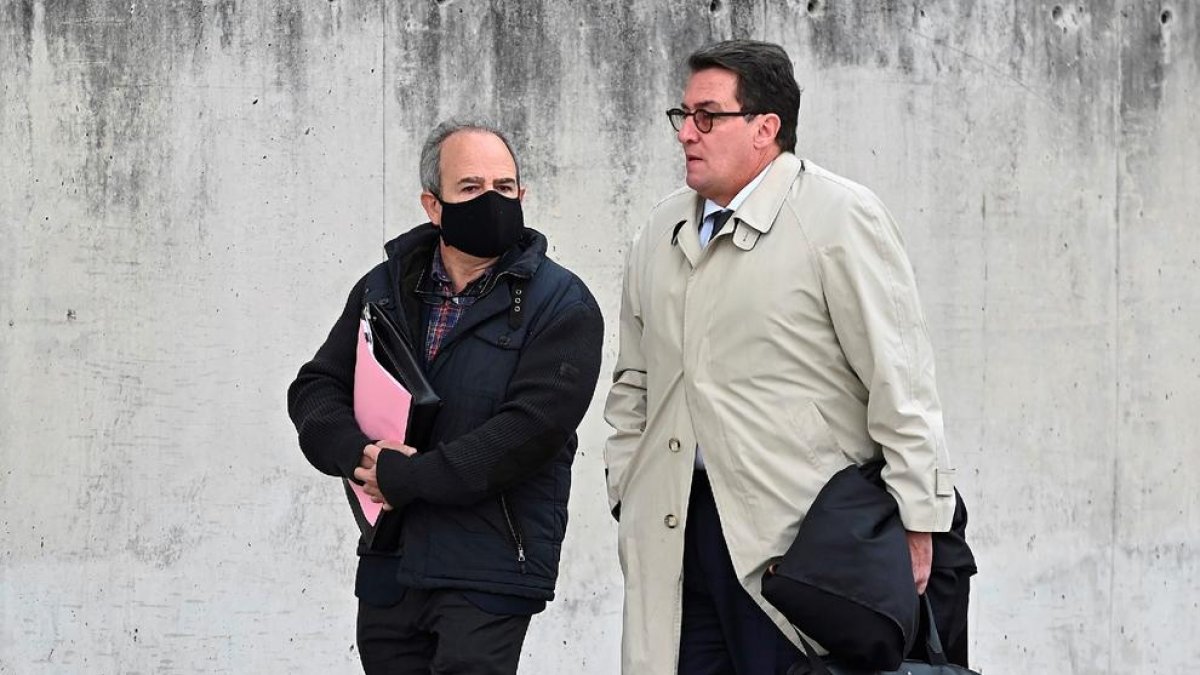 González Panero llegando a la Audiencia Nacional con su abogado.