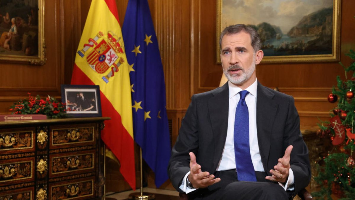 El discurso de Felipe VI era especialmente difícil para el monarca en medio de los rumores de que su padre, Juan Carlos I, quiere regresar.