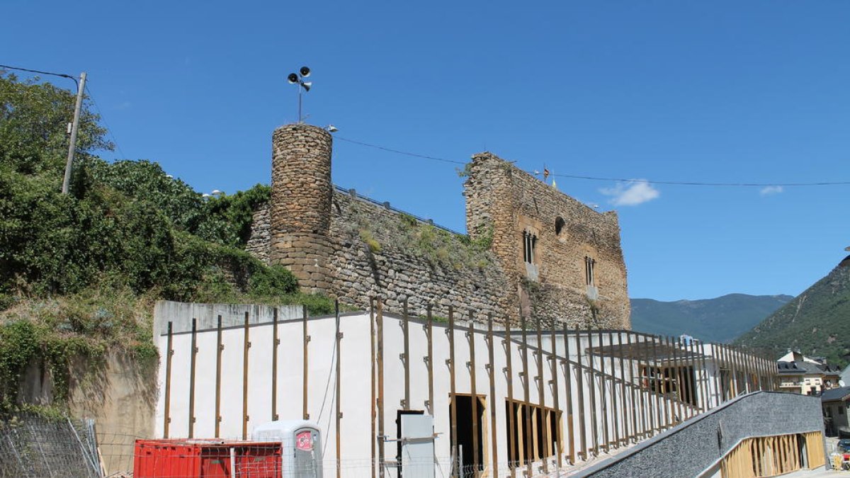 Imagen de archivo del castillo de Sort.