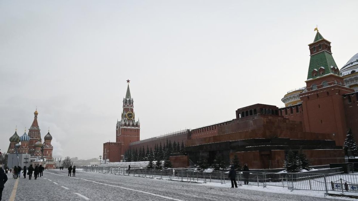 Vista del mausoleu de Lenin al costat de la plaça Roja a Moscou, dissabte passat.