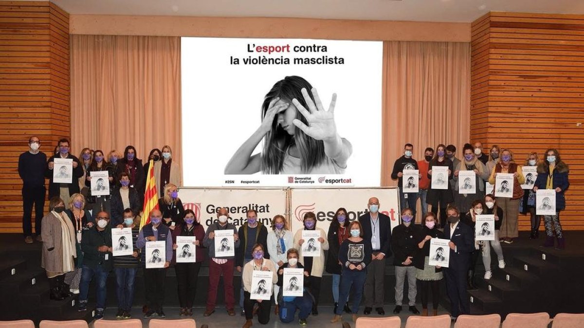 Acte del Consell Català de l’Esport contra la violència a les dones.