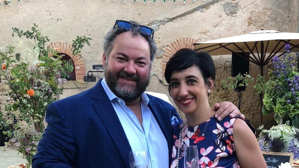 La leridana Judith Cercós junto a su marido, el chef francés Ludovic Duvois. 