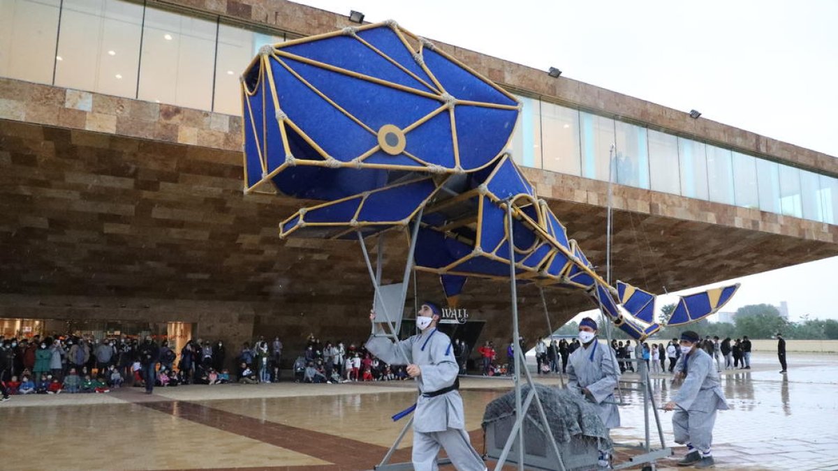 El muntatge itinerant ‘Kujira’, a la passada Fira de Titelles de Lleida.