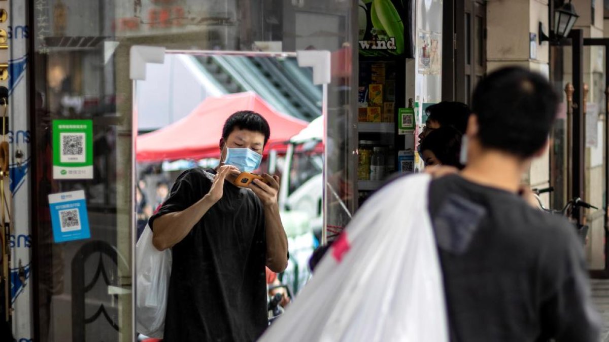 Una ciudad china prohíbe salir sin una prueba negativa tras un rebrote