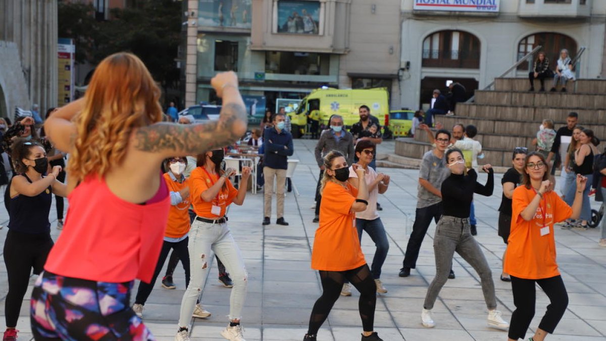 Les classes i exhibicions de ball van amenitzar la jornada, celebrada a la plaça Sant Joan de Lleida.