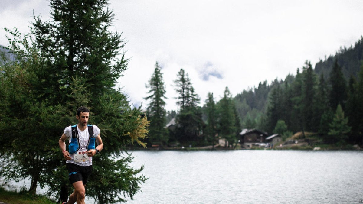 Kilian Jornet durante la disputa de la Ultra Trail del Mont Blanc.