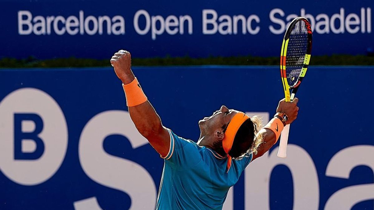 Rafa Nadal celebra al pas a semifinals, ahir al Godó.