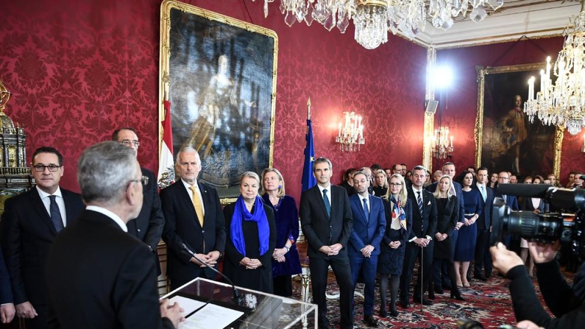 Momento de la jura de los cargos del nuevo gobierno austríaco.