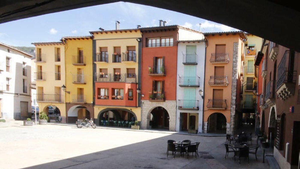 Plaça, carreró i passeig