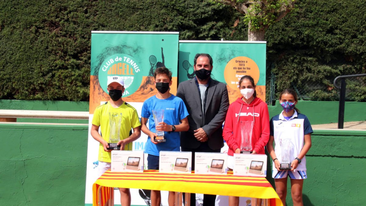 Albert Costa, entre els finalistes del torneig, que s’ha disputat a les instal·lacions del CT Urgell.