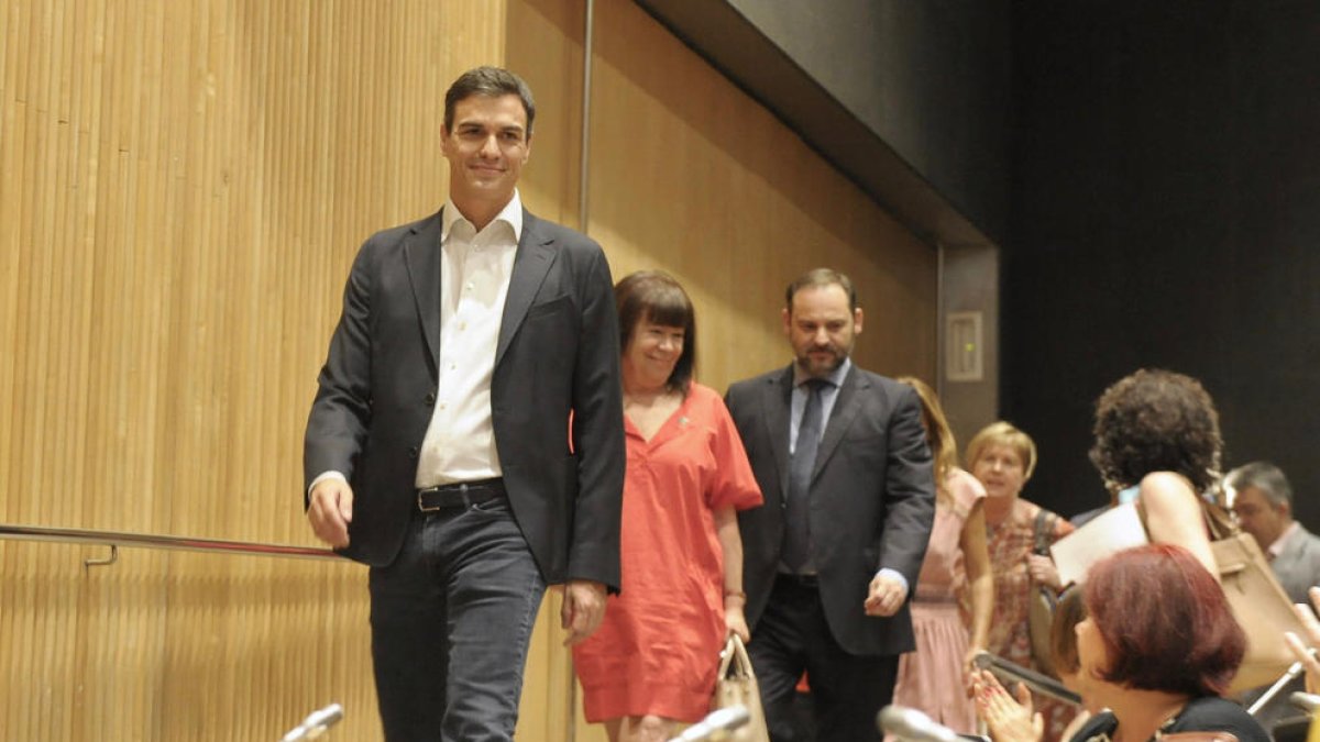 Pedro Sánchez se ha reunido esta semana con los parlamentarios socialistas.