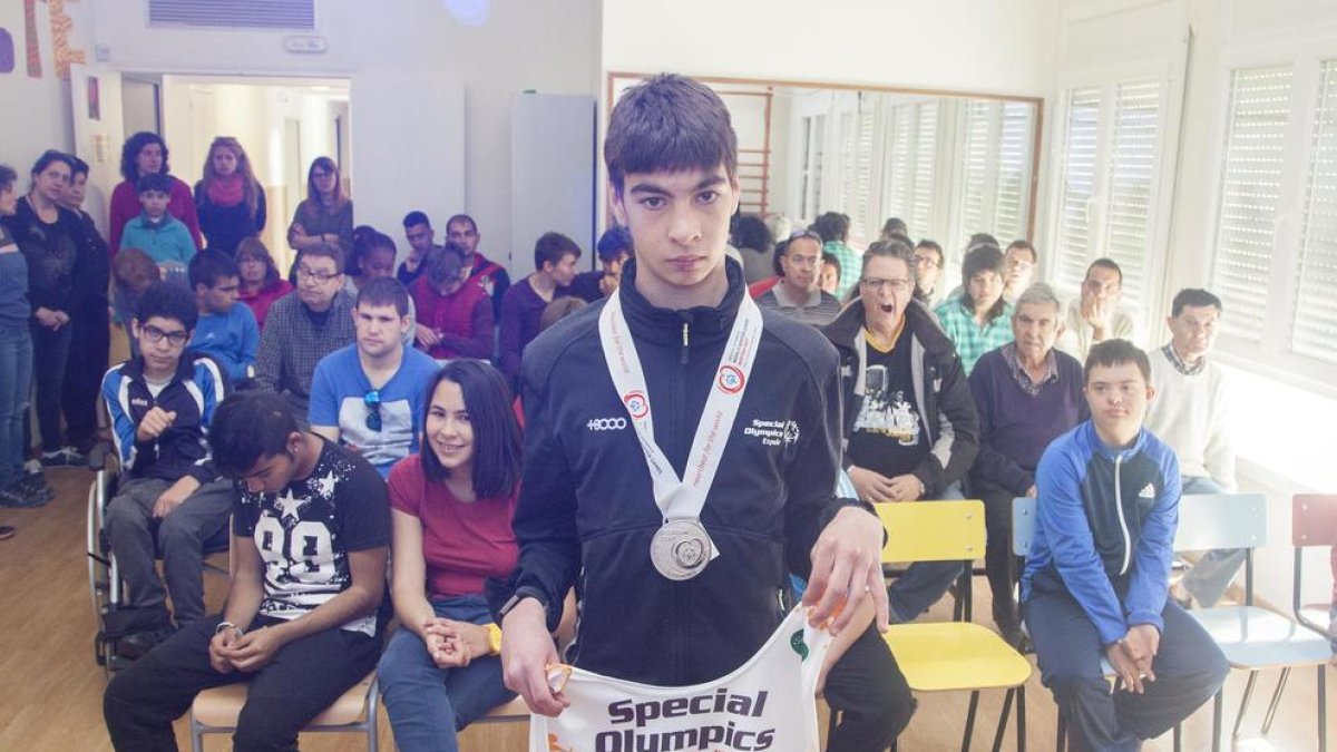 L’Escola Alba rep Puiggener, plata en els Jocs Special Olympics