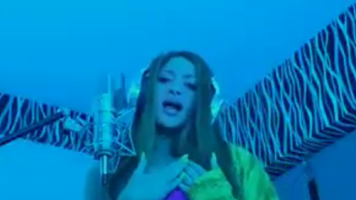 Frame del vídeo del nou tema de la cantant colombiana.