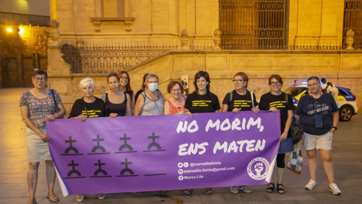 Marcha nocturna contra la violencia machista  -  Marea Lila celebró ayer su 49 marcha nocturna contra la violencia machista y en la que denunciaron la falta de transparencia ante el acceso al aborto. “Continúa habiendo dificultades en el territ ...