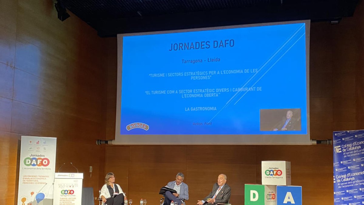 Berta Cabré, Jordi Ciuraneta i Antoni Pont ahir durant les jornades DAFO celebrades a Tarragona.