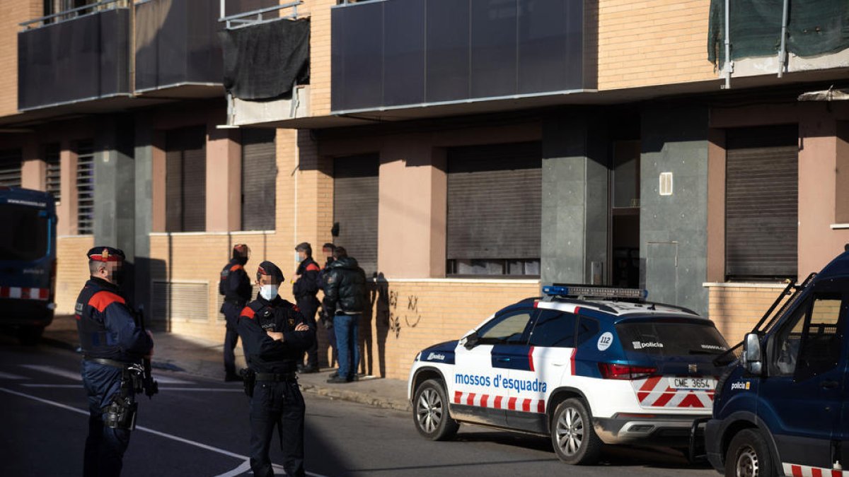 Imatge de l’operatiu policial que va tenir lloc ahir a les Borges Blanques.