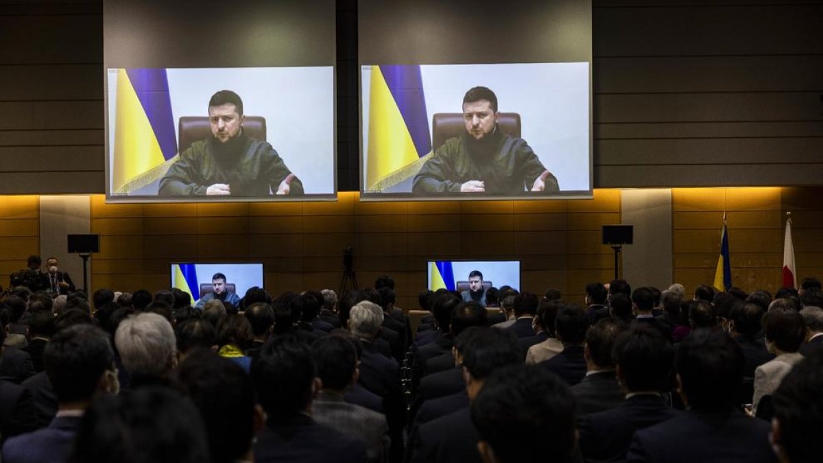 Zelenski, durante una intervención en el Parlamento de Japón. 