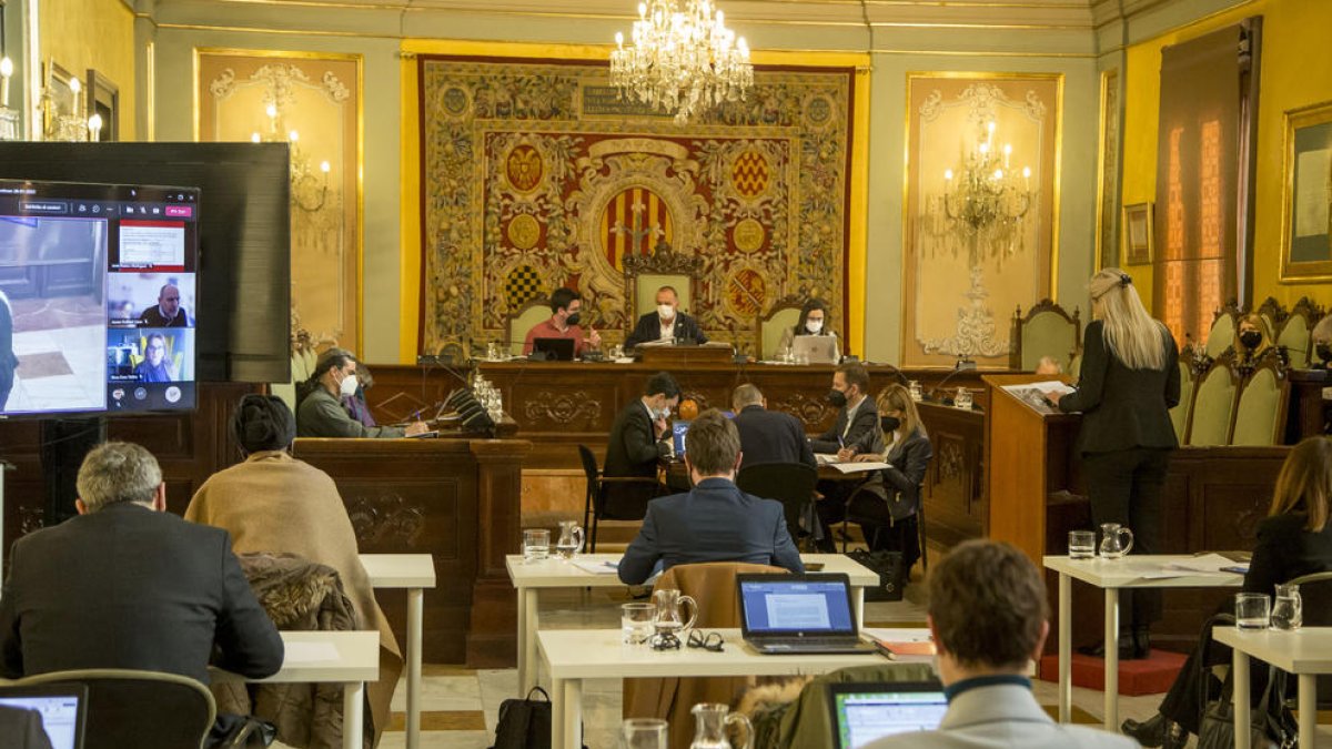 El pleno de la Paeria del pasado viernes en el que Pueyo quedó ratificado y el presupuesto aprobado al no haber moción de censura.