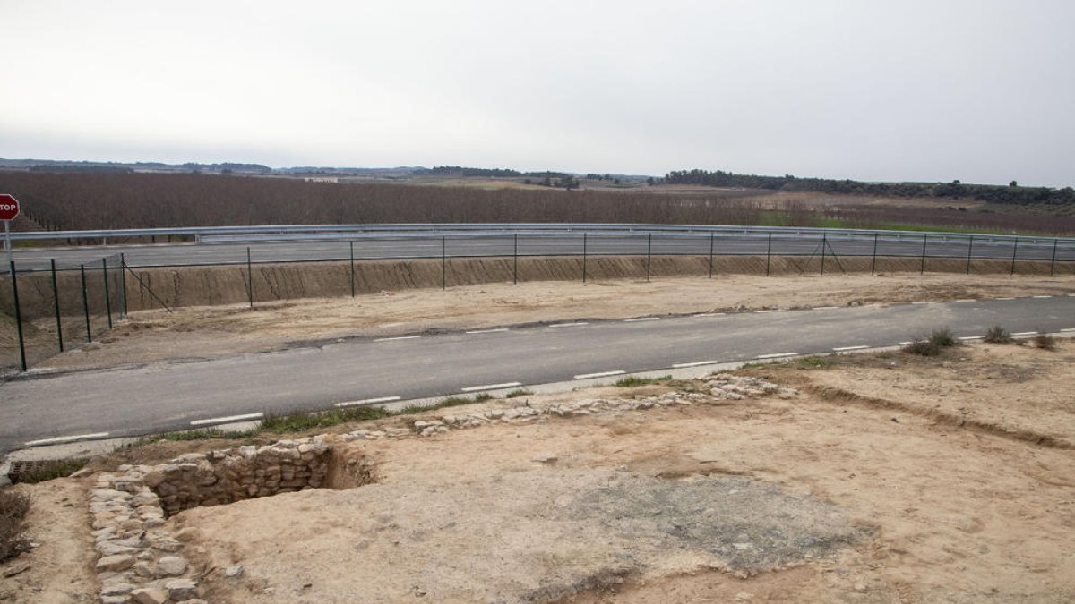 Imagen de las dos carreteras tras la finalización de las obras.