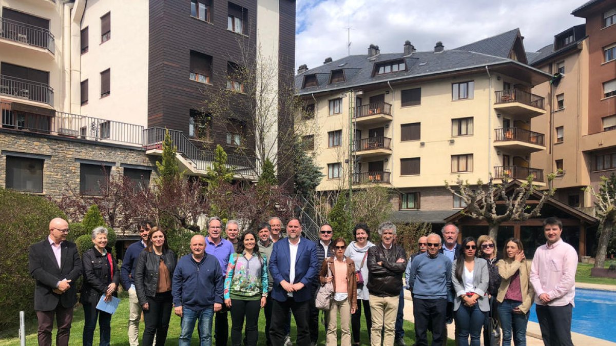 Junqueras va anar a Sort a renovar l’aliança d’ERC i Fem Municipi.