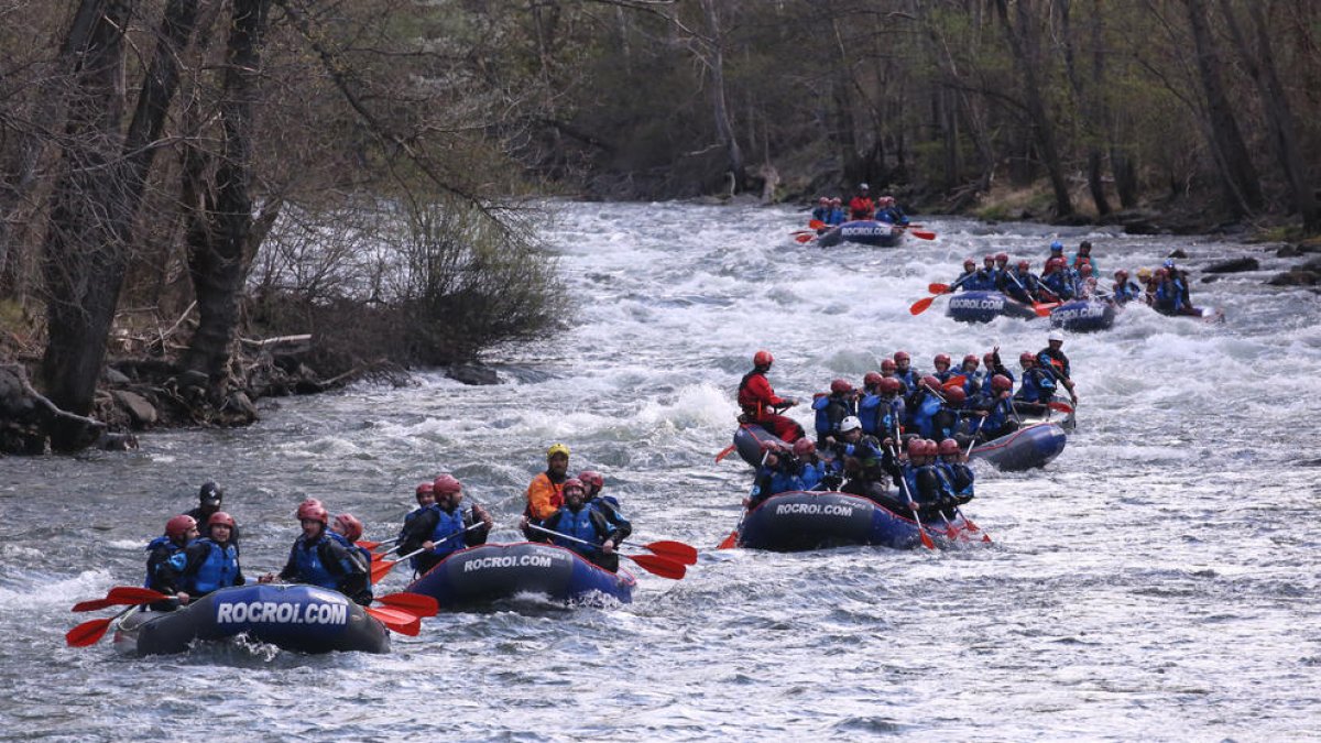 Les barques baixant per la Pallaresa en un cap de setmana de bona afluència, segons el sector.