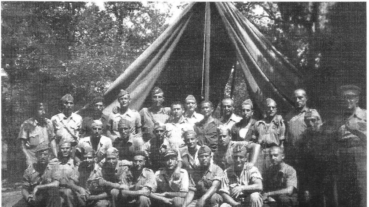 Integrants de l’escola de sanitat militar de l’XI CE a Anyà, l’octubre del 1938.