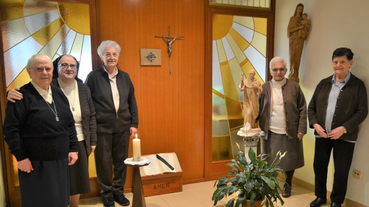 Les cinc germanes carmelites missioneres de Lleida.