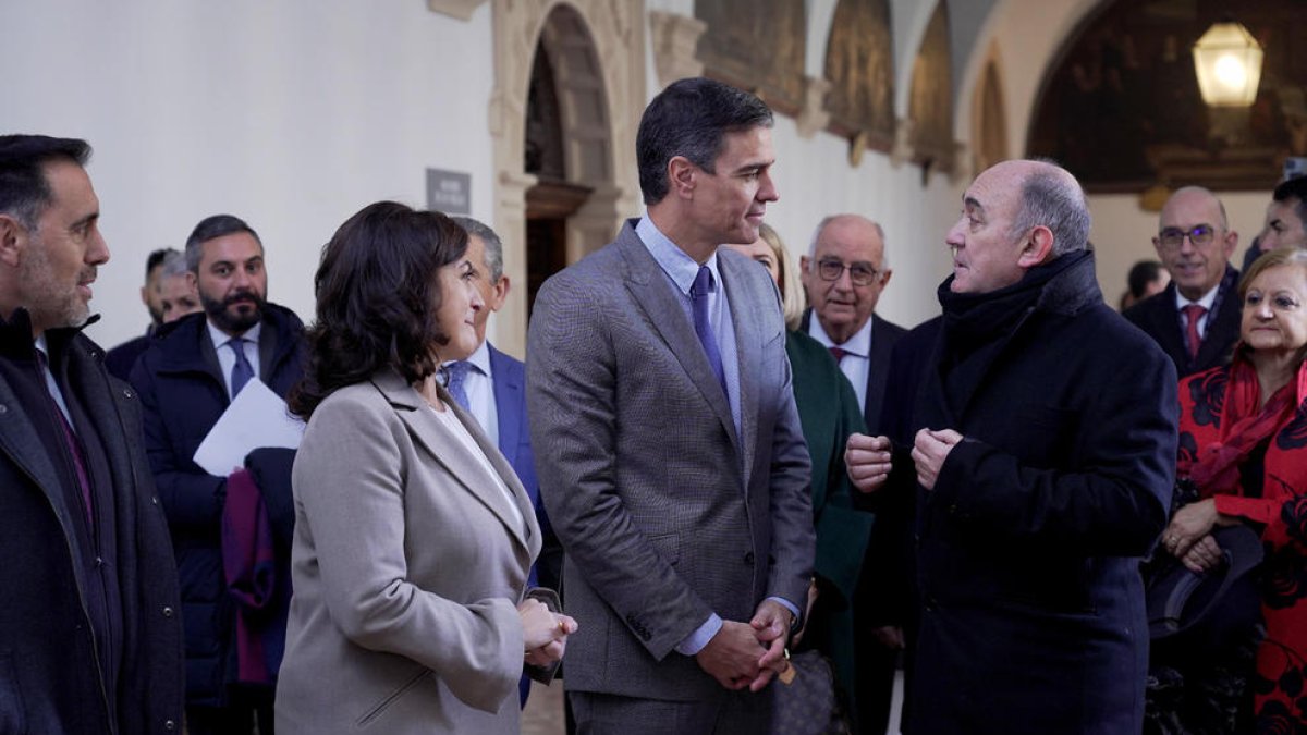 Sánchez, ayer de visita en La Rioja, se abrió el martes a modificar el delito de malversación.