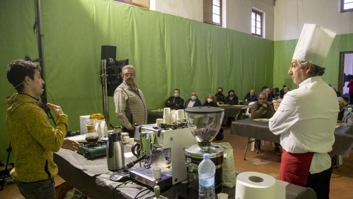 Los talleres gastronómicos fueron una de las actividades que más público congregaron en la Fira.