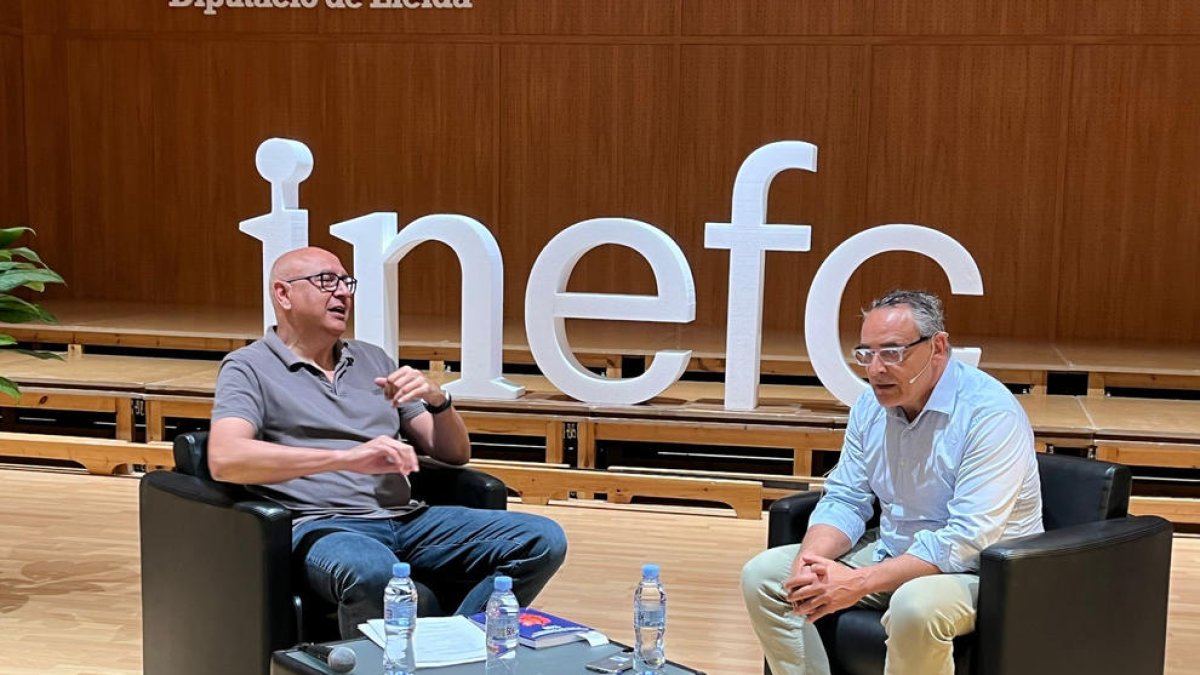 L'entrenador Ricard Casas presenta llibre a INEFC Lleida