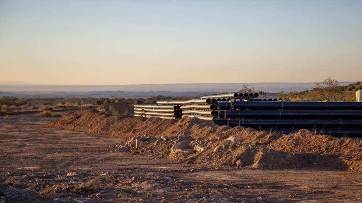 El inicio de las obras para llevar el regadío a más de mil hectáreas de Castelldans a finales de 2022 .