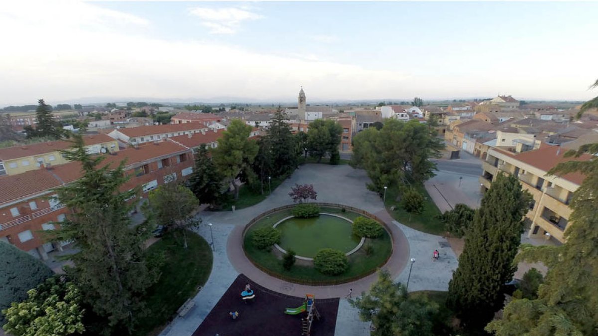 Vista aèria del Palau d’Anglesola, on van ocórrer els fets.