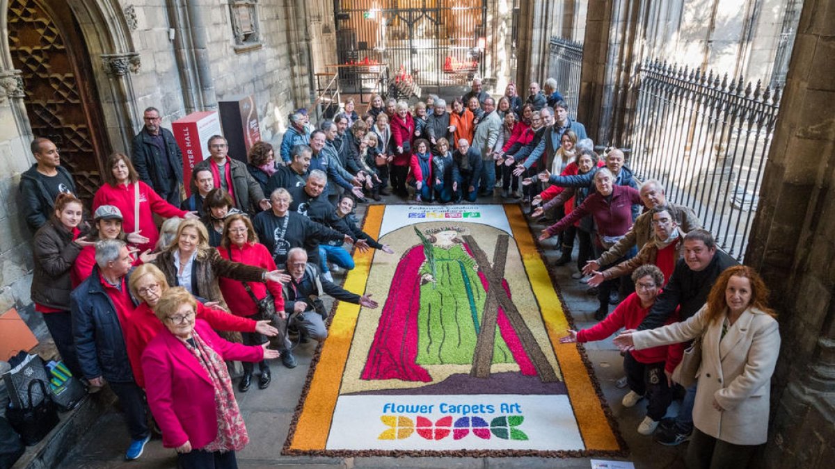 En el acto han presentado una alfombra dedicada a Santa Eulàlia. 