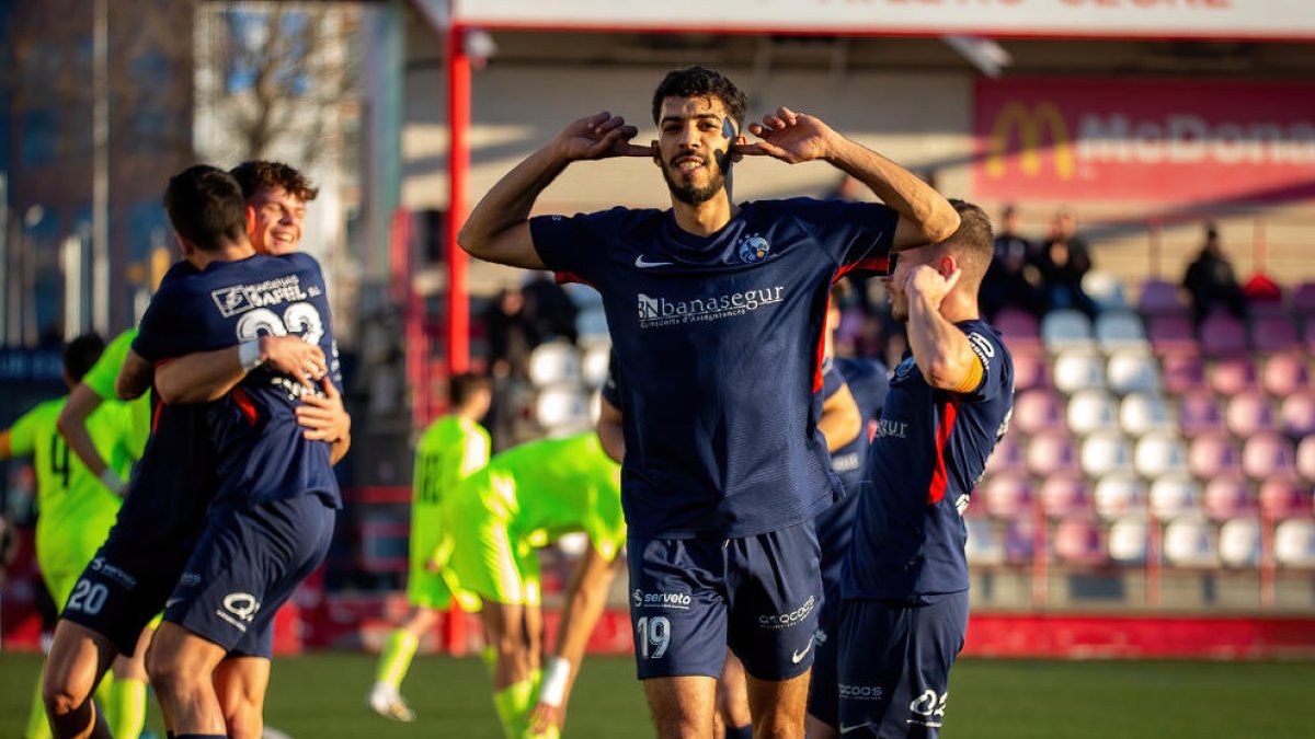 Youssef celebra el seu primer gol i el segon de l’Atlètic Lleida ahir.