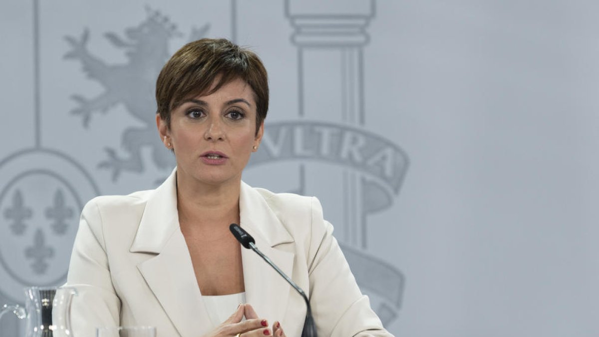 La portavoz del gobierno español, Isabel Rodríguez, en rueda de prensa.